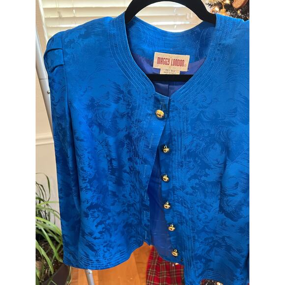 Vintage Silk Maggy London Royal Blue Floral Textured Gold Button Top, 6 - Picture 8 of 11